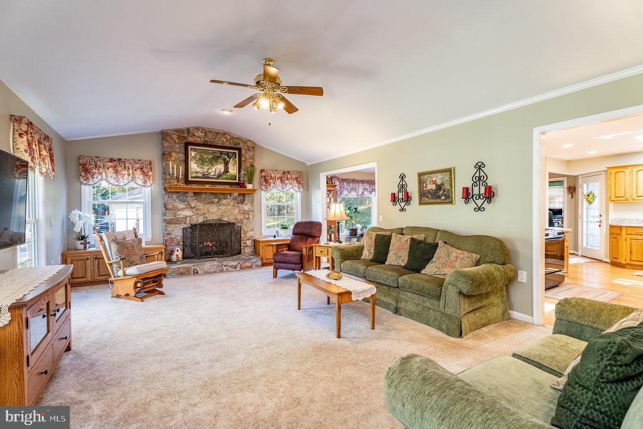 389 MASH LN, EDINBURG, Virginia 22824, 3 Bedrooms Bedrooms, ,3 BathroomsBathrooms,Residential,For sale,389 MASH LN,VASH2012788 MLS # VASH2012788
