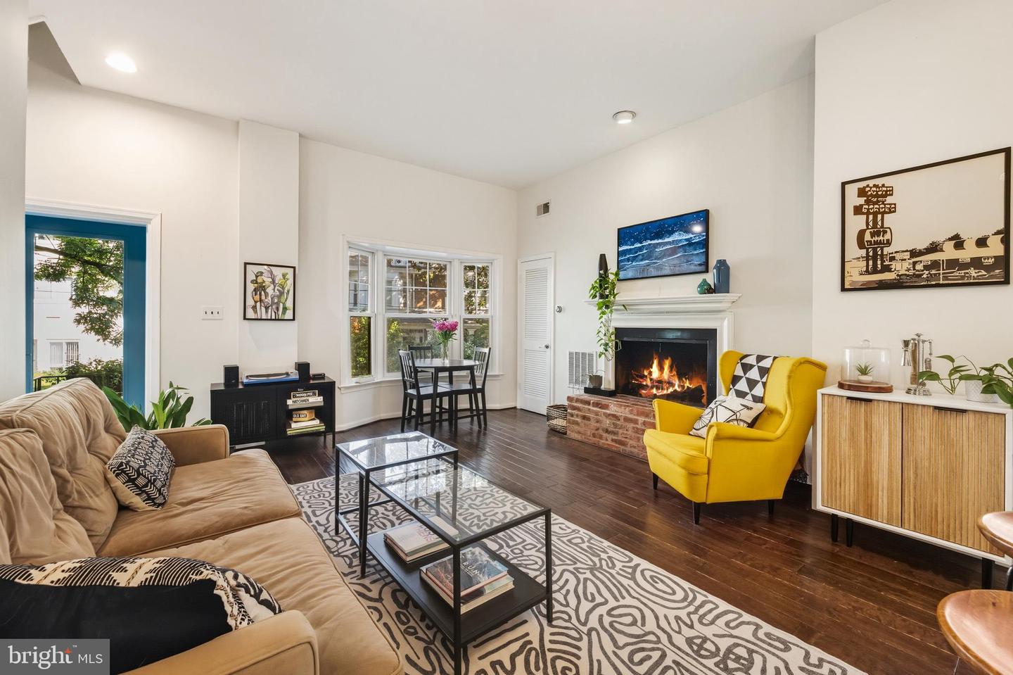 3742 JOCELYN ST NW, WASHINGTON, District Of Columbia 20015, 2 Bedrooms Bedrooms, ,1 BathroomBathrooms,Residential,For sale,3742 JOCELYN ST NW,DCDC2227980 MLS # DCDC2227980