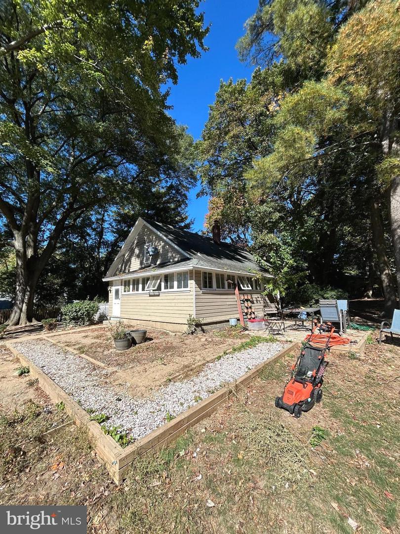 491 N LATHAM ST N, ALEXANDRIA, Virginia 22304, 2 Bedrooms Bedrooms, ,1 BathroomBathrooms,Residential,For sale,491 N LATHAM ST N,VAAX2051054 MLS # VAAX2051054