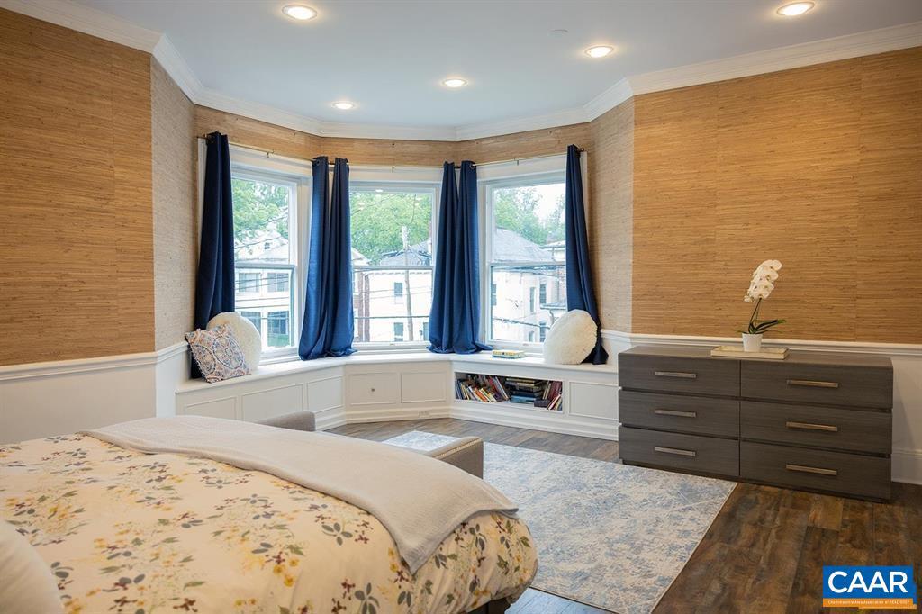 409 PARK ST, CHARLOTTESVILLE, Virginia 22902, 5 Bedrooms Bedrooms, ,4 BathroomsBathrooms,Residential,For sale,409 PARK ST,670240 MLS # 670240