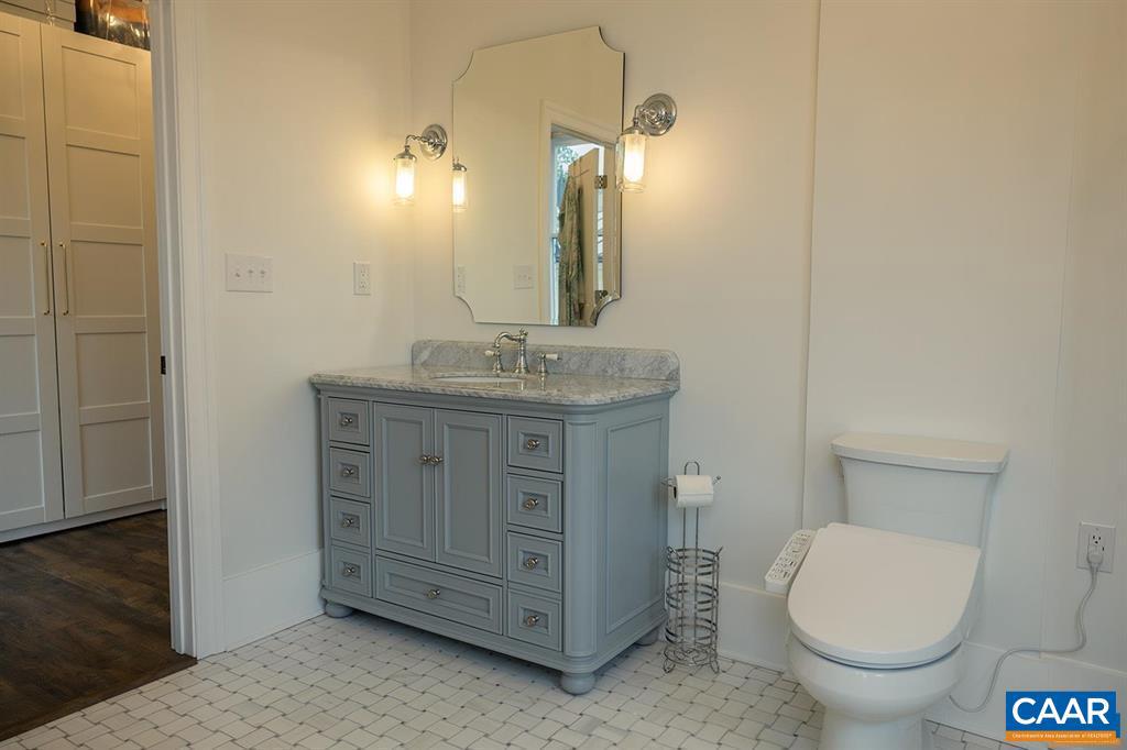 409 PARK ST, CHARLOTTESVILLE, Virginia 22902, 5 Bedrooms Bedrooms, ,4 BathroomsBathrooms,Residential,For sale,409 PARK ST,670240 MLS # 670240