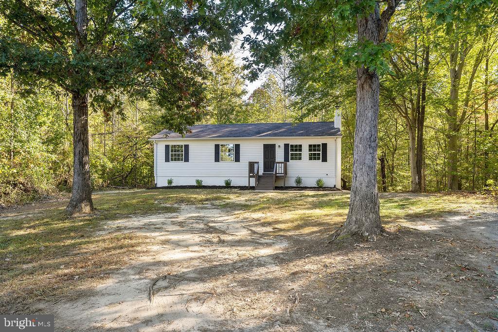 37 CLOVERLEAF DR, BREMO BLUFF, Virginia 23022, 3 Bedrooms Bedrooms, ,2 BathroomsBathrooms,Residential,For sale,37 CLOVERLEAF DR,VAFN2000528 MLS # VAFN2000528