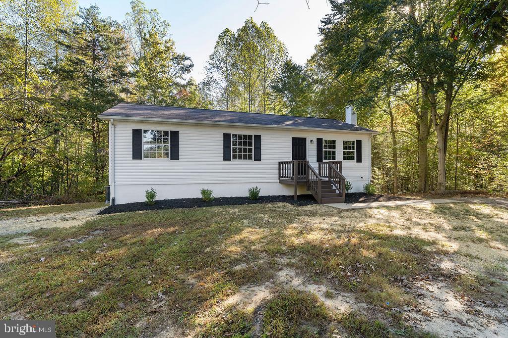 37 CLOVERLEAF DR, BREMO BLUFF, Virginia 23022, 3 Bedrooms Bedrooms, ,2 BathroomsBathrooms,Residential,For sale,37 CLOVERLEAF DR,VAFN2000528 MLS # VAFN2000528