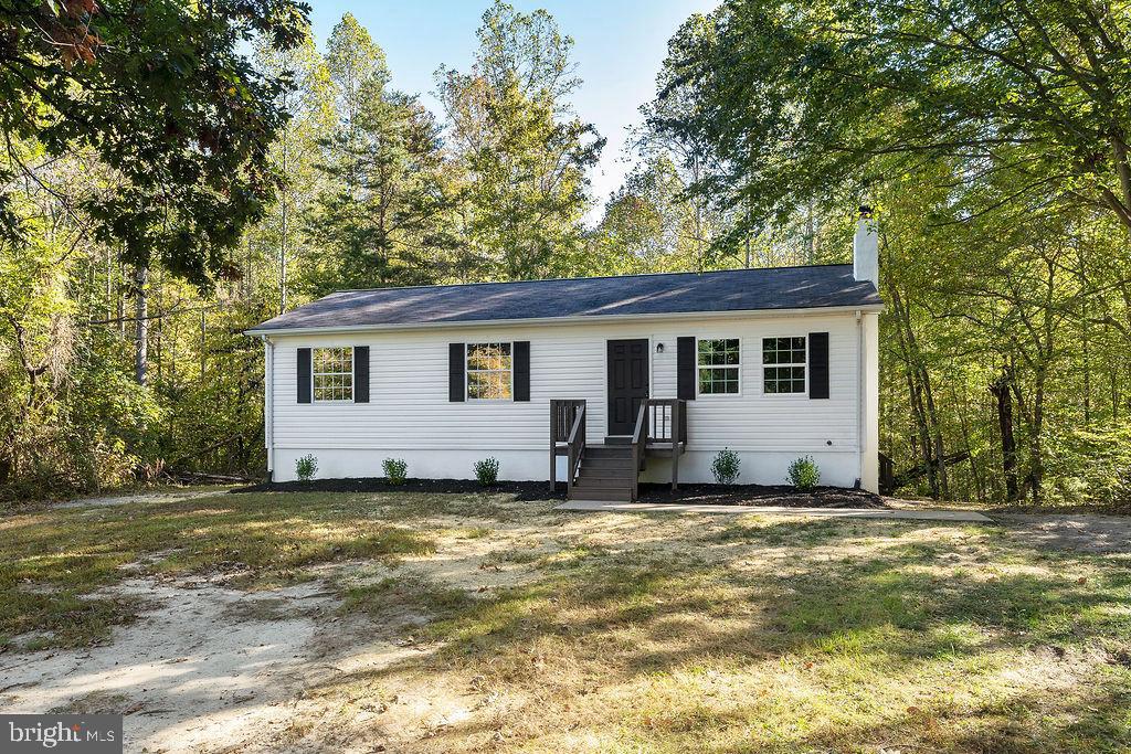 37 CLOVERLEAF DR, BREMO BLUFF, Virginia 23022, 3 Bedrooms Bedrooms, ,2 BathroomsBathrooms,Residential,For sale,37 CLOVERLEAF DR,VAFN2000528 MLS # VAFN2000528