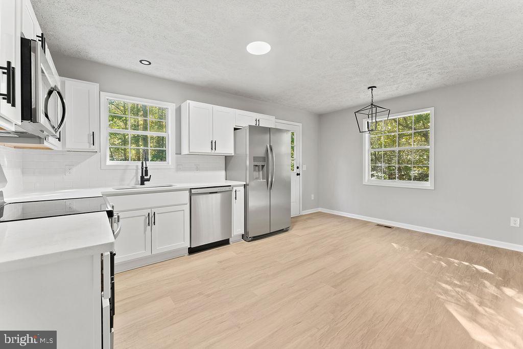 37 CLOVERLEAF DR, BREMO BLUFF, Virginia 23022, 3 Bedrooms Bedrooms, ,2 BathroomsBathrooms,Residential,For sale,37 CLOVERLEAF DR,VAFN2000528 MLS # VAFN2000528