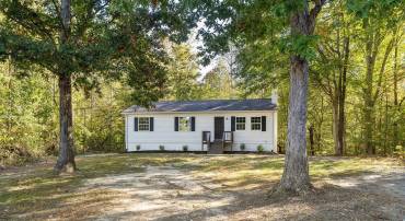 37 CLOVERLEAF DR, BREMO BLUFF, Virginia 23022, 3 Bedrooms Bedrooms, ,2 BathroomsBathrooms,Residential,For sale,37 CLOVERLEAF DR,VAFN2000528 MLS # VAFN2000528