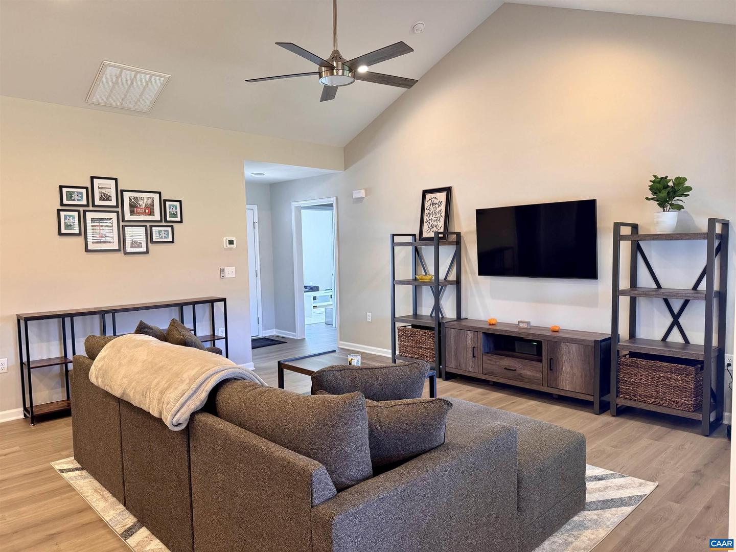 201 SPRING RUN LN, WAYNESBORO, Virginia 22980, 3 Bedrooms Bedrooms, ,2 BathroomsBathrooms,Residential,For sale,201 SPRING RUN LN,670244 MLS # 670244