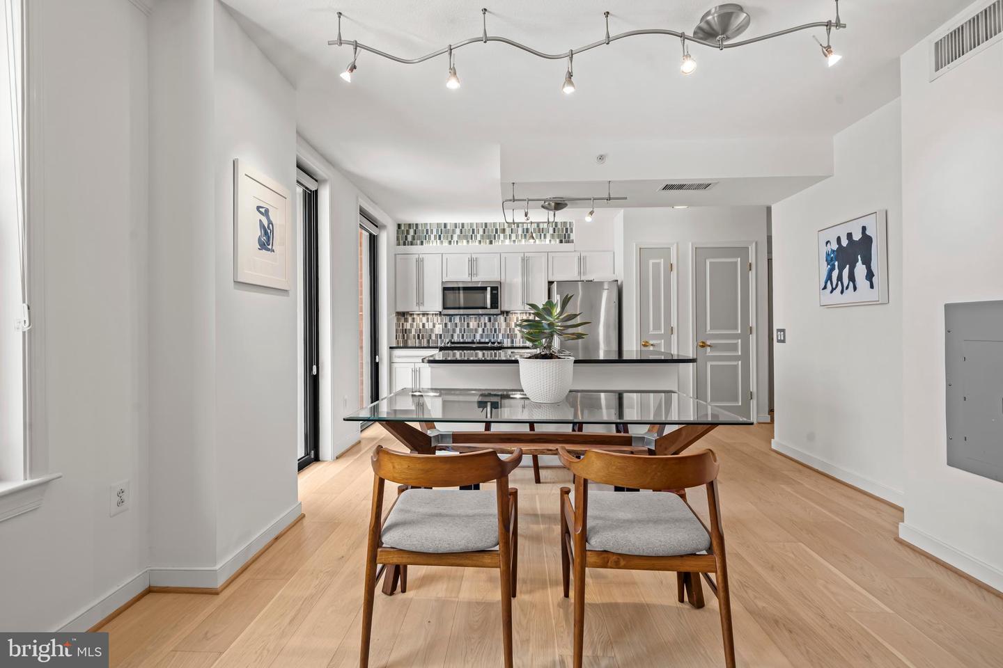 631 D ST NW #834, WASHINGTON, District Of Columbia 20004, 1 Bedroom Bedrooms, ,1 BathroomBathrooms,Residential,For sale,631 D ST NW #834,DCDC2228114 MLS # DCDC2228114