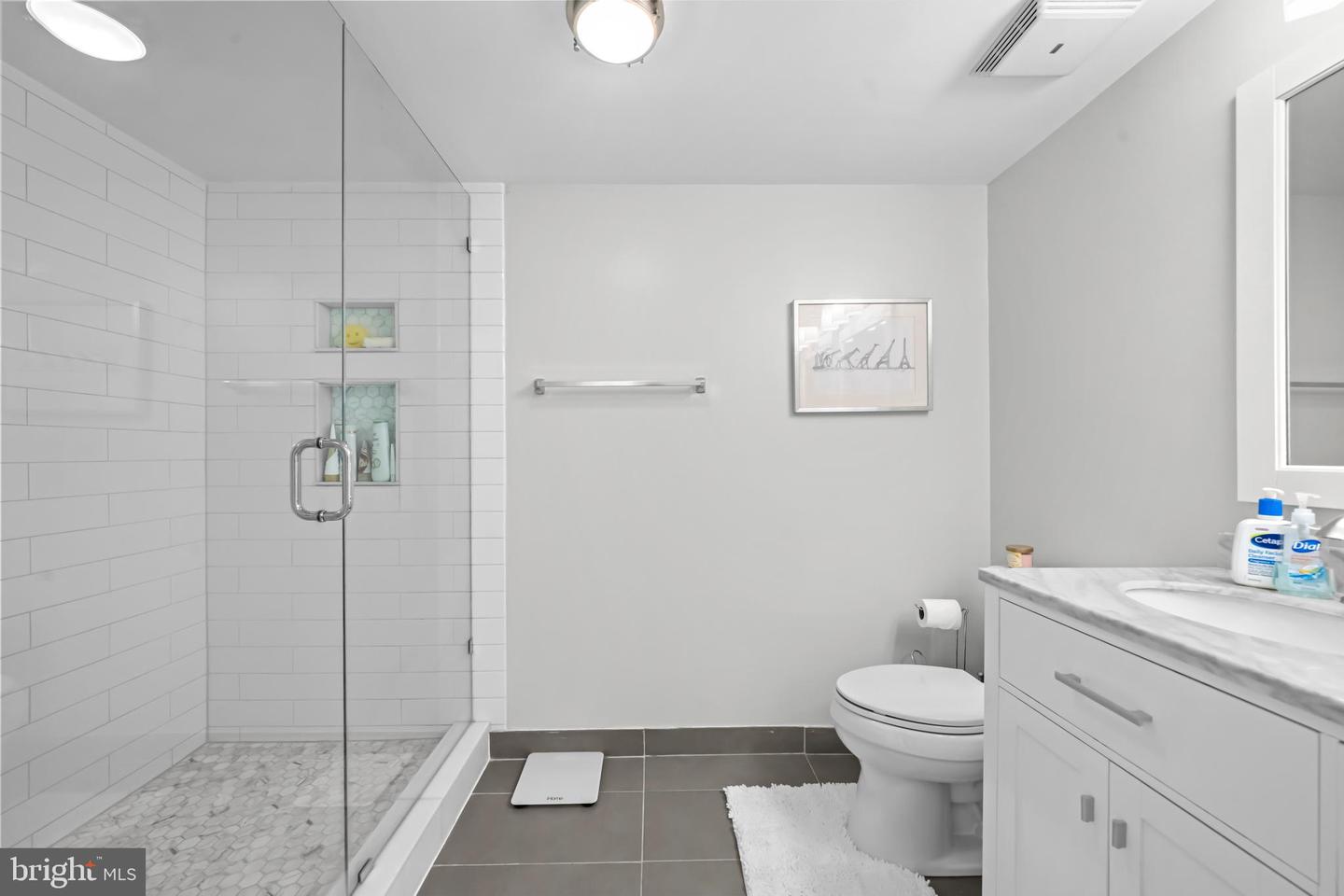 631 D ST NW #834, WASHINGTON, District Of Columbia 20004, 1 Bedroom Bedrooms, ,1 BathroomBathrooms,Residential,For sale,631 D ST NW #834,DCDC2228114 MLS # DCDC2228114