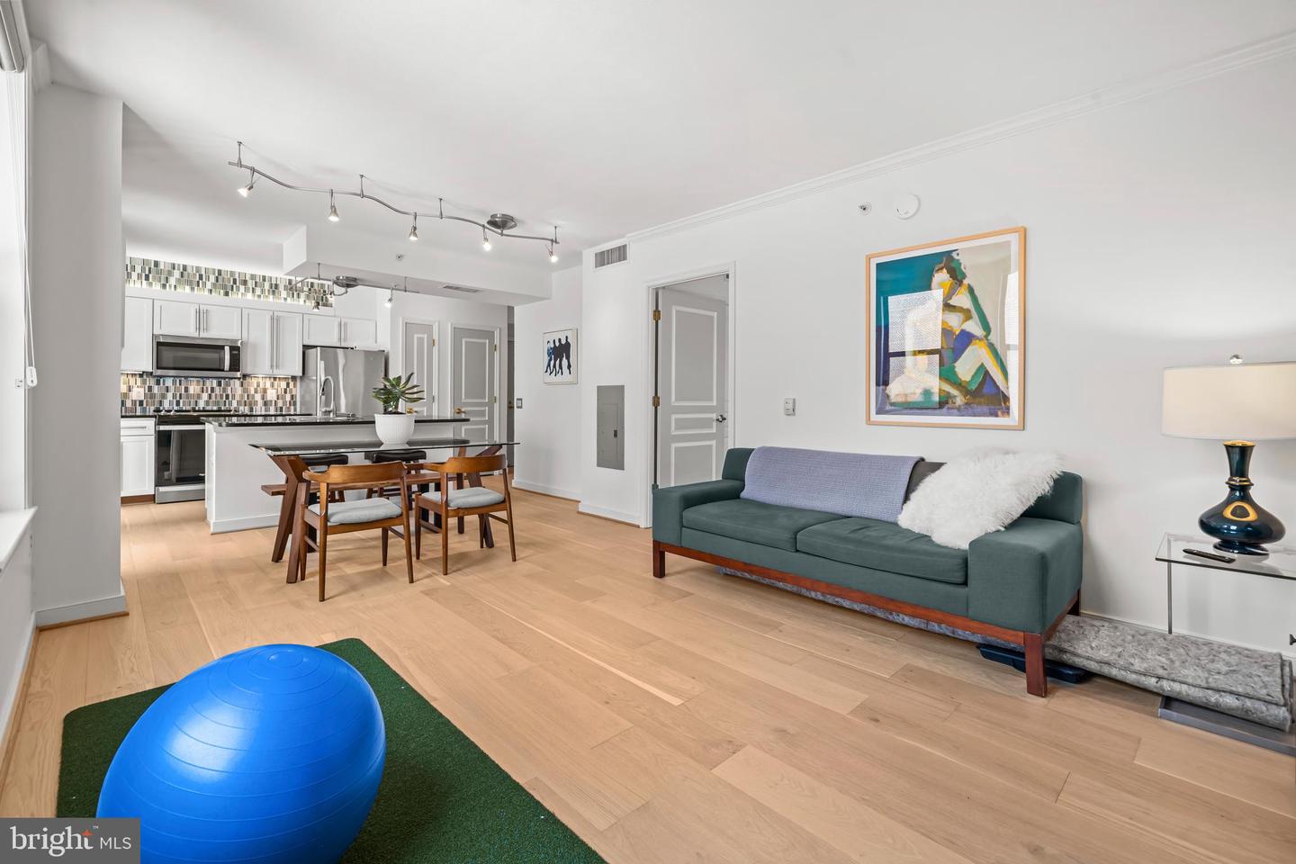 631 D ST NW #834, WASHINGTON, District Of Columbia 20004, 1 Bedroom Bedrooms, ,1 BathroomBathrooms,Residential,For sale,631 D ST NW #834,DCDC2228114 MLS # DCDC2228114
