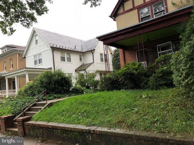 1724 VARNUM ST NW, WASHINGTON, District Of Columbia 20011, 3 Bedrooms Bedrooms, ,2 BathroomsBathrooms,Residential,For sale,1724 VARNUM ST NW,DCDC2212688 MLS # DCDC2212688