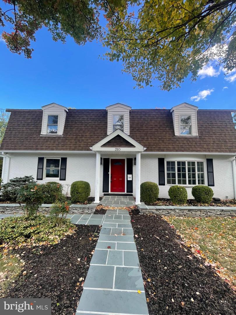 310 MISSOURI AVE, HERNDON, Virginia 20170, 4 Bedrooms Bedrooms, ,2 BathroomsBathrooms,Residential,For sale,310 MISSOURI AVE,VAFX2260686 MLS # VAFX2260686