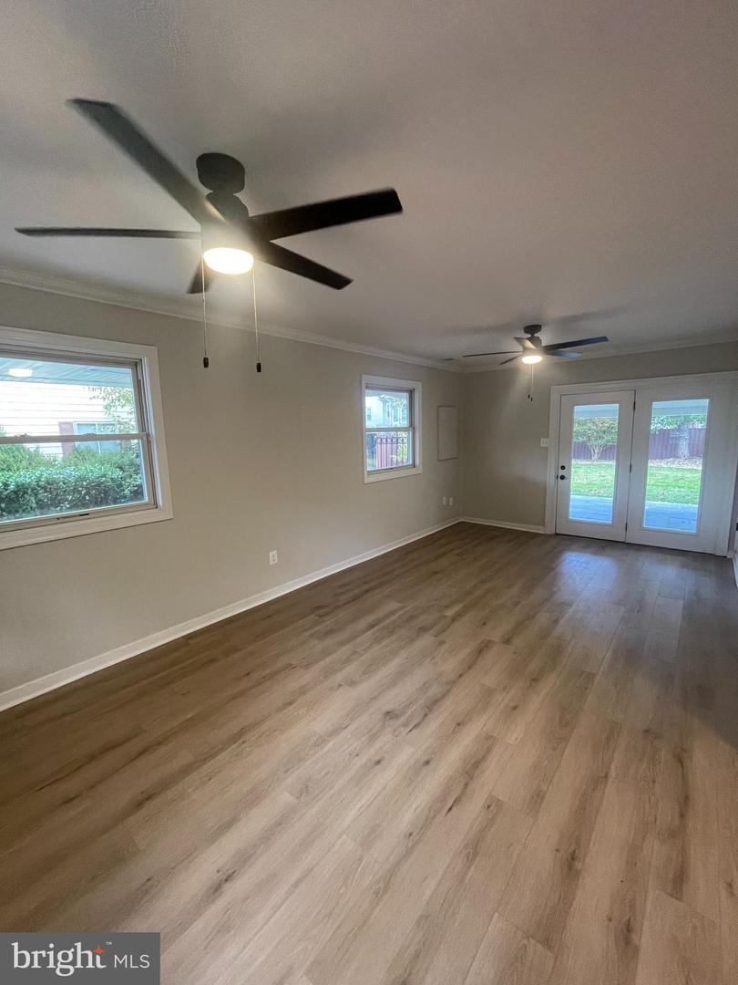 310 MISSOURI AVE, HERNDON, Virginia 20170, 4 Bedrooms Bedrooms, ,2 BathroomsBathrooms,Residential,For sale,310 MISSOURI AVE,VAFX2260686 MLS # VAFX2260686