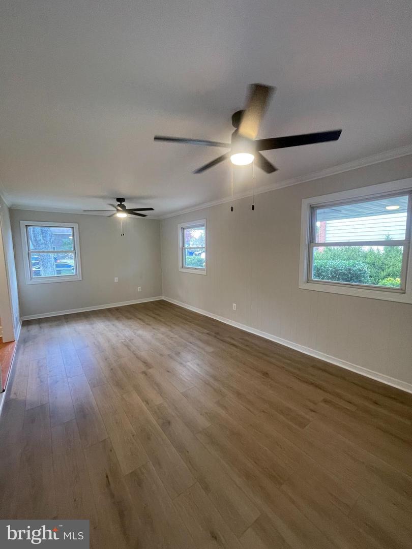 310 MISSOURI AVE, HERNDON, Virginia 20170, 4 Bedrooms Bedrooms, ,2 BathroomsBathrooms,Residential,For sale,310 MISSOURI AVE,VAFX2260686 MLS # VAFX2260686