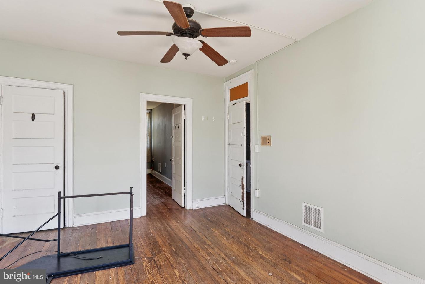 612 LAMONT ST NW, WASHINGTON, District Of Columbia 20010, 3 Bedrooms Bedrooms, ,1 BathroomBathrooms,Residential,For sale,612 LAMONT ST NW,DCDC2215146 MLS # DCDC2215146