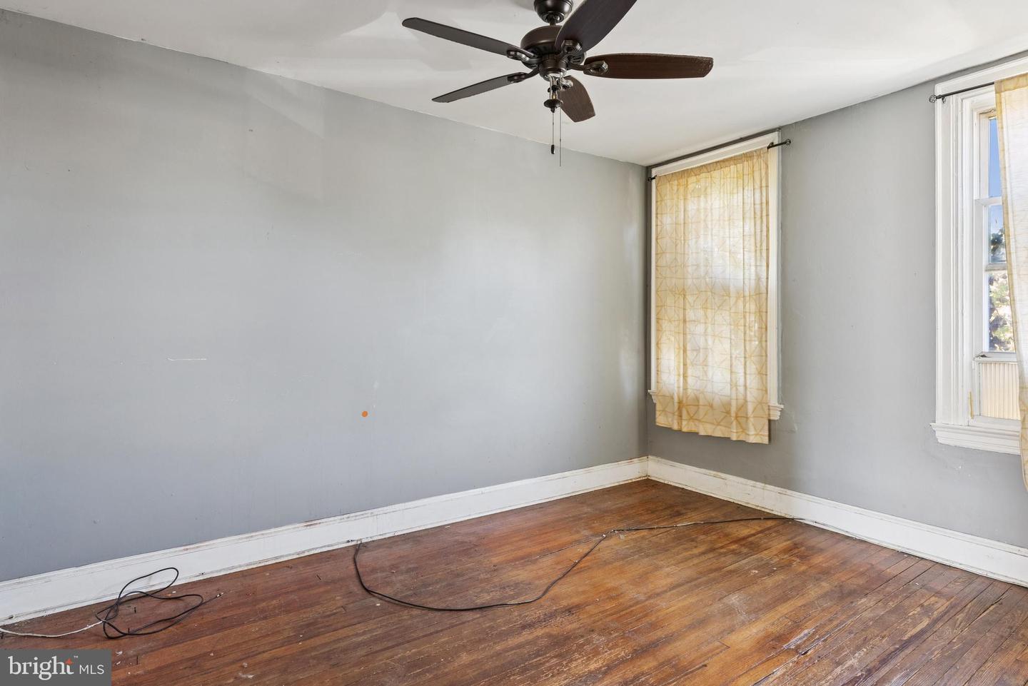 612 LAMONT ST NW, WASHINGTON, District Of Columbia 20010, 3 Bedrooms Bedrooms, ,1 BathroomBathrooms,Residential,For sale,612 LAMONT ST NW,DCDC2215146 MLS # DCDC2215146