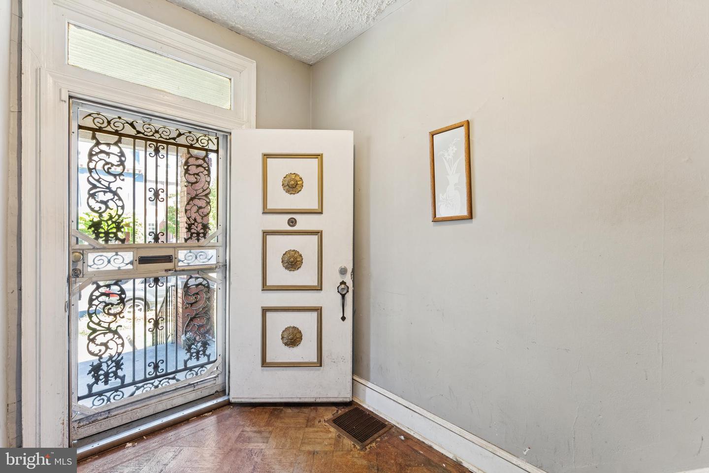612 LAMONT ST NW, WASHINGTON, District Of Columbia 20010, 3 Bedrooms Bedrooms, ,1 BathroomBathrooms,Residential,For sale,612 LAMONT ST NW,DCDC2215146 MLS # DCDC2215146