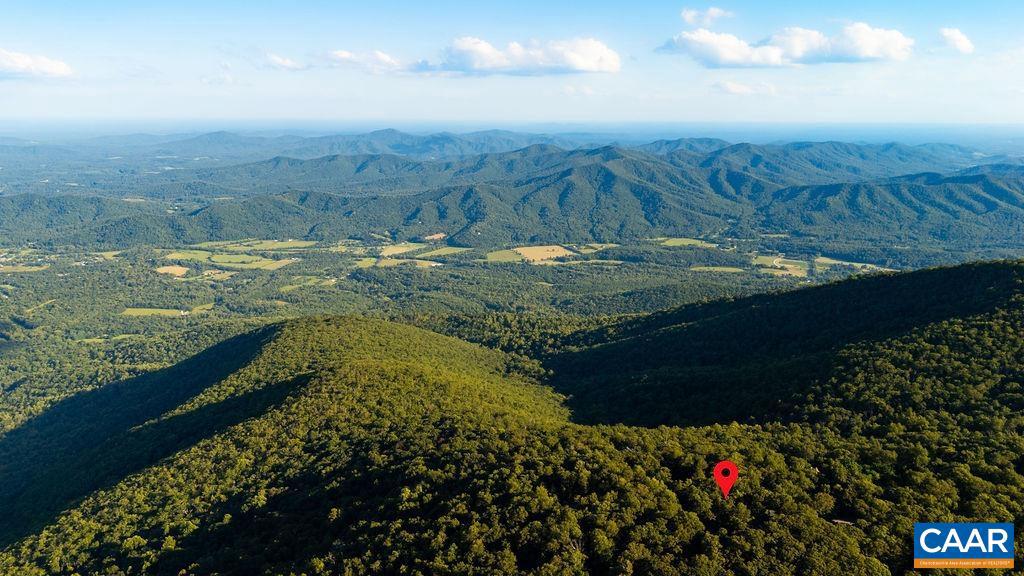 18 GRASSY OVERLOOK, WINTERGREEN, Virginia 22967, 2 Bedrooms Bedrooms, ,2 BathroomsBathrooms,Residential,For sale,18 GRASSY OVERLOOK,668424 MLS # 668424