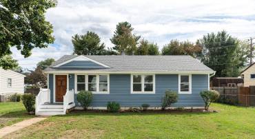 124 LOUDOUN AVE, WAYNESBORO, Virginia 22980, 3 Bedrooms Bedrooms, ,1 BathroomBathrooms,Residential,124 LOUDOUN AVE,670281 MLS # 670281