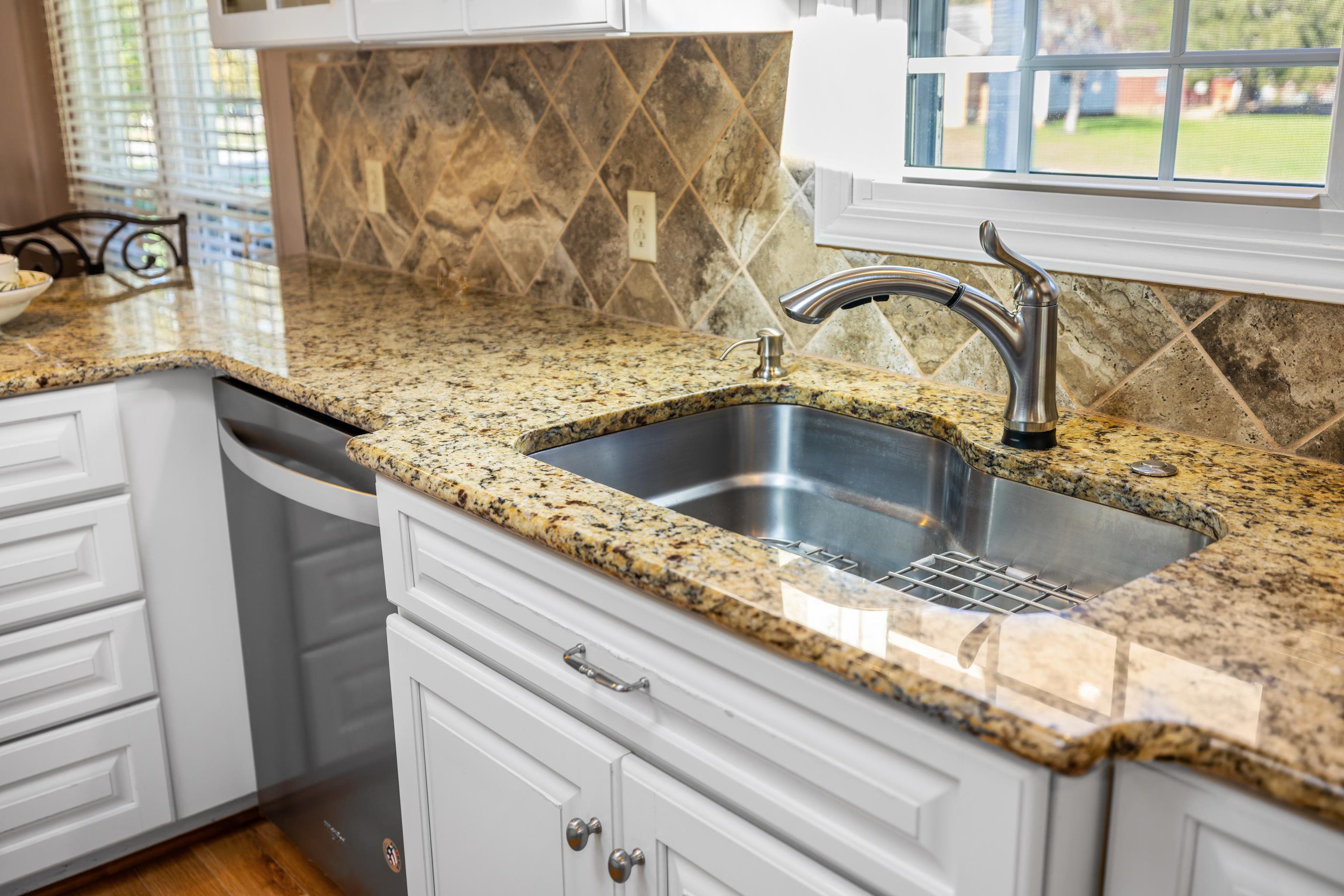 16 BALL DIAMOND TRL, VESUVIUS, Virginia 24482, 3 Bedrooms Bedrooms, ,2 BathroomsBathrooms,Residential,16 BALL DIAMOND TRL,670266 MLS # 670266