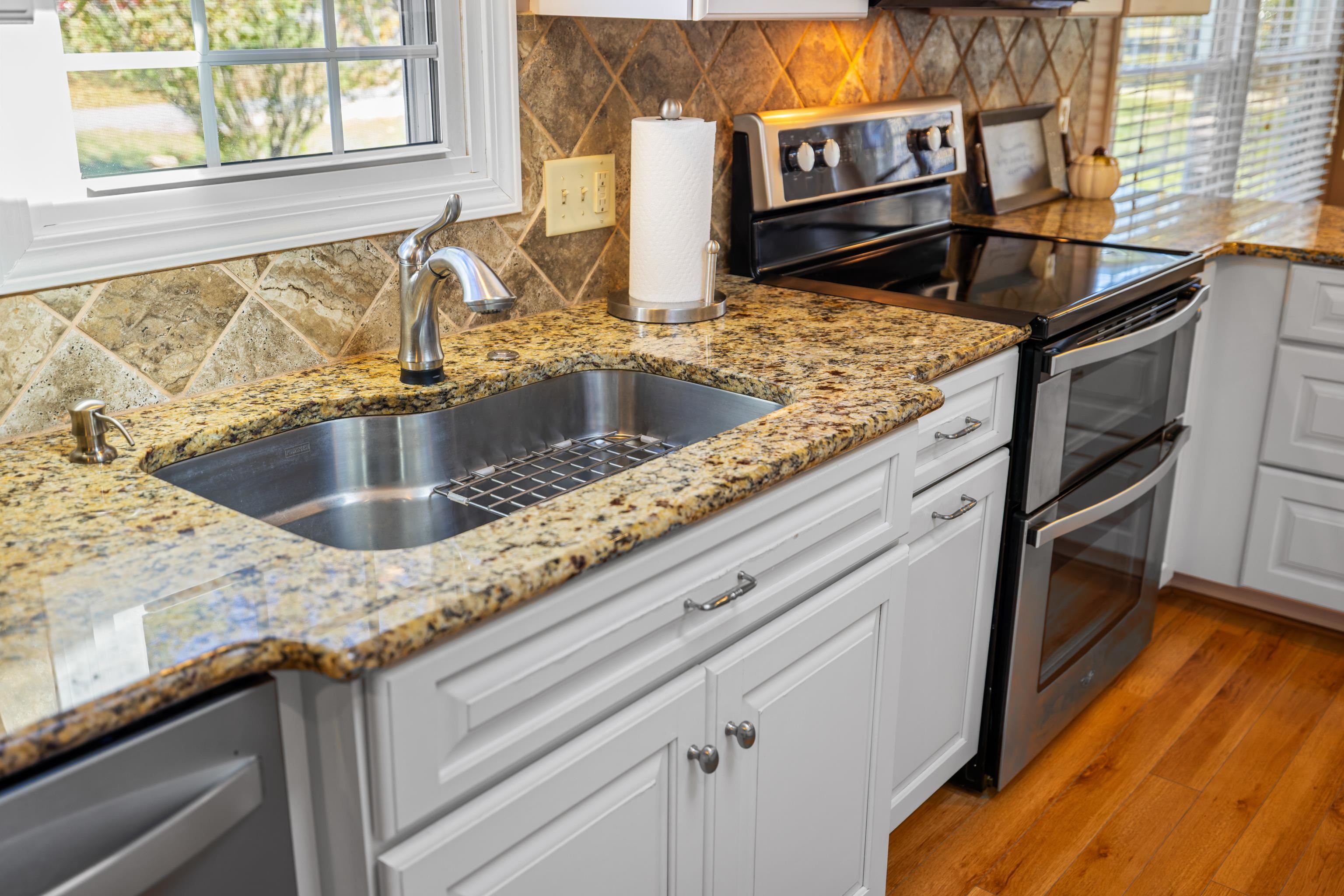 16 BALL DIAMOND TRL, VESUVIUS, Virginia 24482, 3 Bedrooms Bedrooms, ,2 BathroomsBathrooms,Residential,16 BALL DIAMOND TRL,670266 MLS # 670266