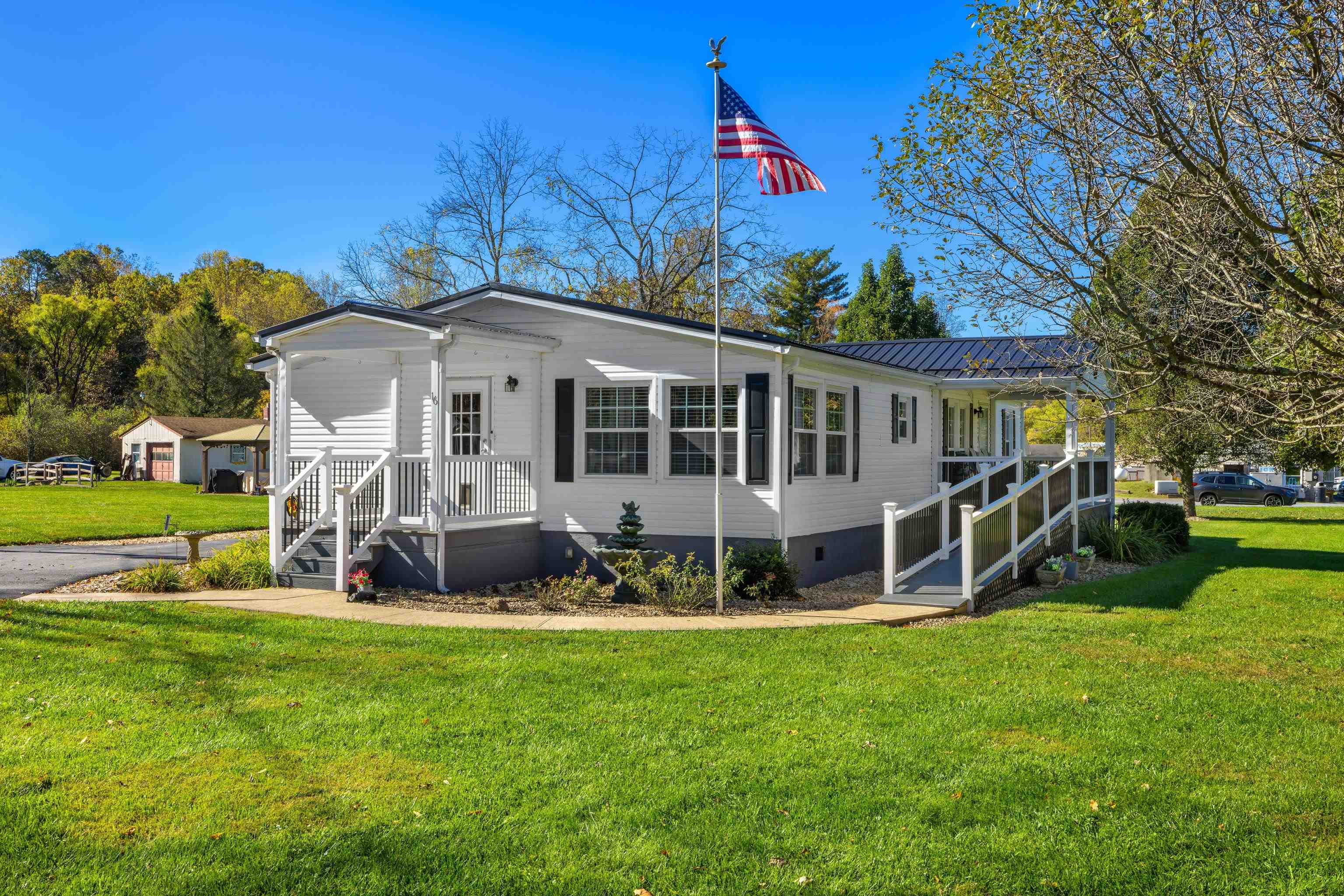 16 BALL DIAMOND TRL, VESUVIUS, Virginia 24482, 3 Bedrooms Bedrooms, ,2 BathroomsBathrooms,Residential,16 BALL DIAMOND TRL,670266 MLS # 670266