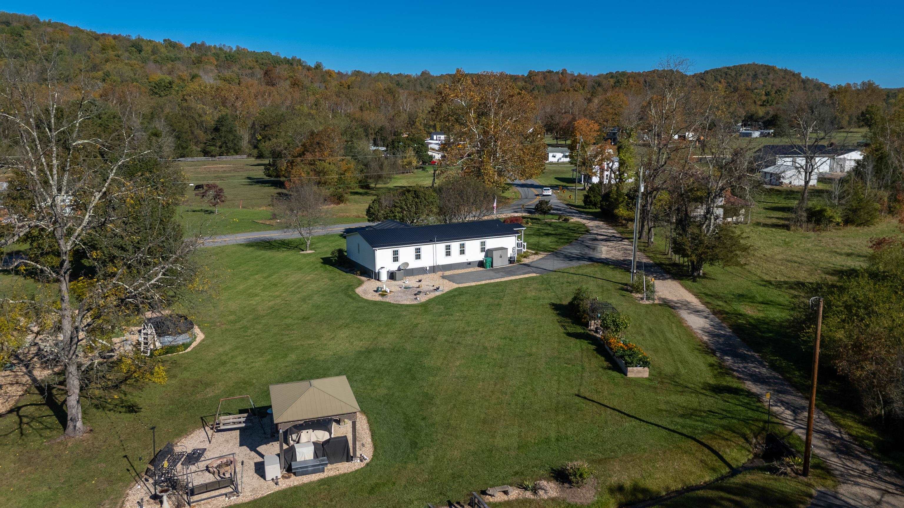 16 BALL DIAMOND TRL, VESUVIUS, Virginia 24482, 3 Bedrooms Bedrooms, ,2 BathroomsBathrooms,Residential,16 BALL DIAMOND TRL,670266 MLS # 670266