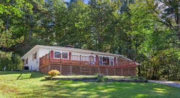 2106 LAUREL HILL RD, STAUNTON, Virginia 24401, 2 Bedrooms Bedrooms, ,1 BathroomBathrooms,Residential,2106 LAUREL HILL RD,670280 MLS # 670280