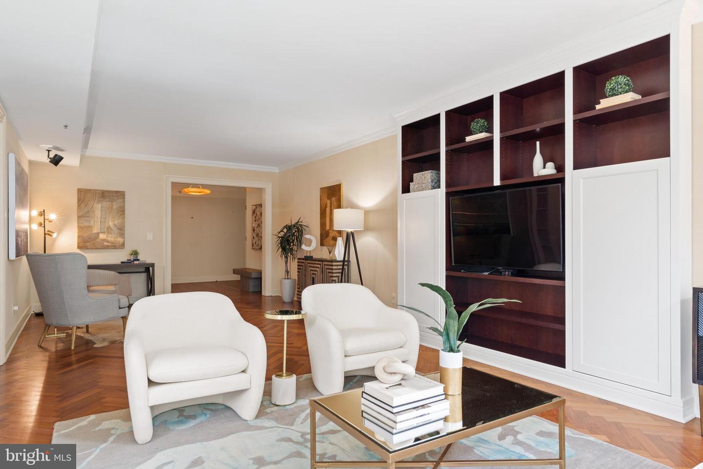 1111 23RD ST NW #4C, WASHINGTON, District Of Columbia 20037, 2 Bedrooms Bedrooms, ,2 BathroomsBathrooms,Residential,For sale,1111 23RD ST NW #4C,DCDC2223006 MLS # DCDC2223006