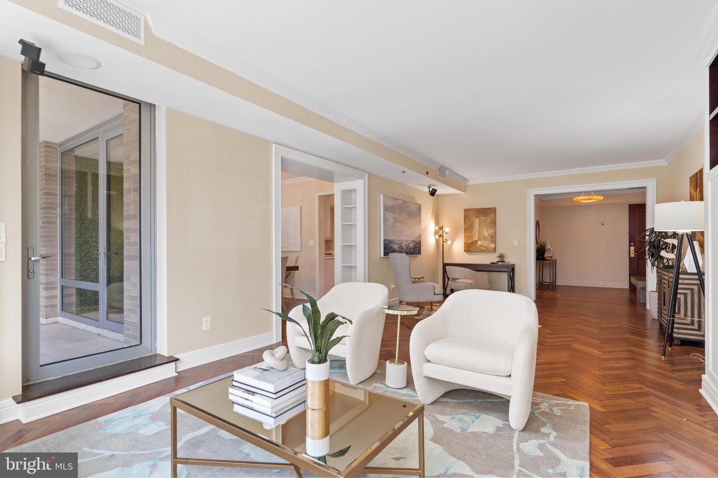 1111 23RD ST NW #4C, WASHINGTON, District Of Columbia 20037, 2 Bedrooms Bedrooms, ,2 BathroomsBathrooms,Residential,For sale,1111 23RD ST NW #4C,DCDC2223006 MLS # DCDC2223006