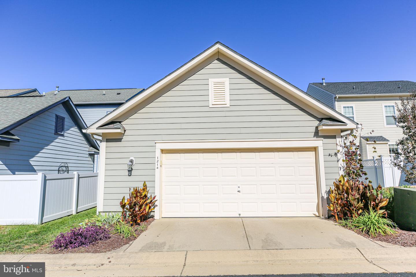1214 FARRISH DR, FREDERICKSBURG, Virginia 22401, 4 Bedrooms Bedrooms, ,3 BathroomsBathrooms,Residential,For sale,1214 FARRISH DR,VAFB2009084 MLS # VAFB2009084