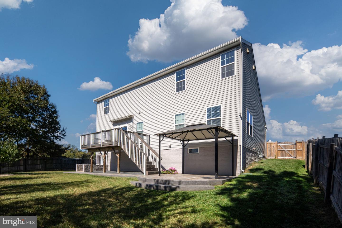 15 WARBLER CT, STAFFORD, Virginia 22554, 5 Bedrooms Bedrooms, ,3 BathroomsBathrooms,Residential,For sale,15 WARBLER CT,VAST2043520 MLS # VAST2043520
