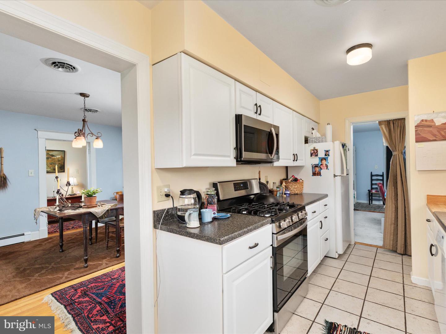 517 W LOCUST ST, WOODSTOCK, Virginia 22664, 6 Bedrooms Bedrooms, ,3 BathroomsBathrooms,Residential,For sale,517 W LOCUST ST,VASH2012792 MLS # VASH2012792