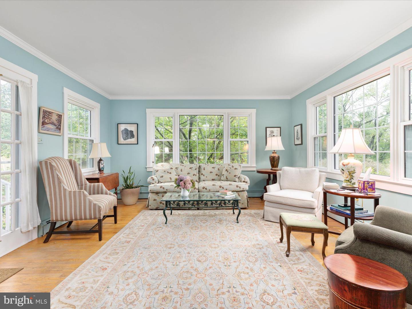 517 W LOCUST ST, WOODSTOCK, Virginia 22664, 6 Bedrooms Bedrooms, ,3 BathroomsBathrooms,Residential,For sale,517 W LOCUST ST,VASH2012792 MLS # VASH2012792