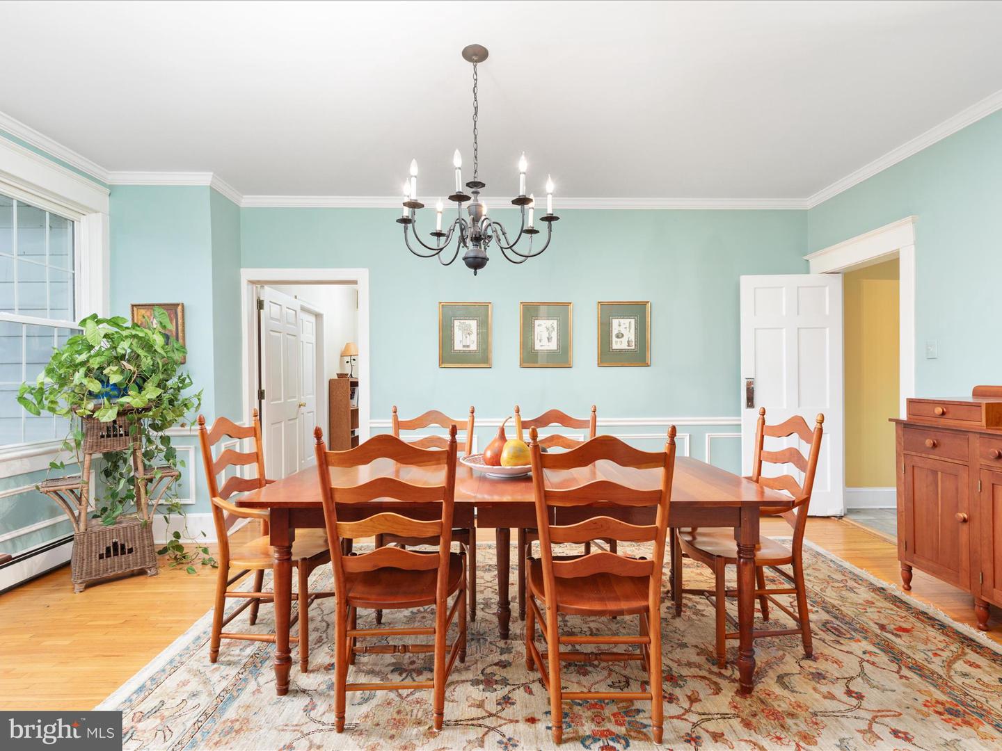 517 W LOCUST ST, WOODSTOCK, Virginia 22664, 6 Bedrooms Bedrooms, ,3 BathroomsBathrooms,Residential,For sale,517 W LOCUST ST,VASH2012792 MLS # VASH2012792
