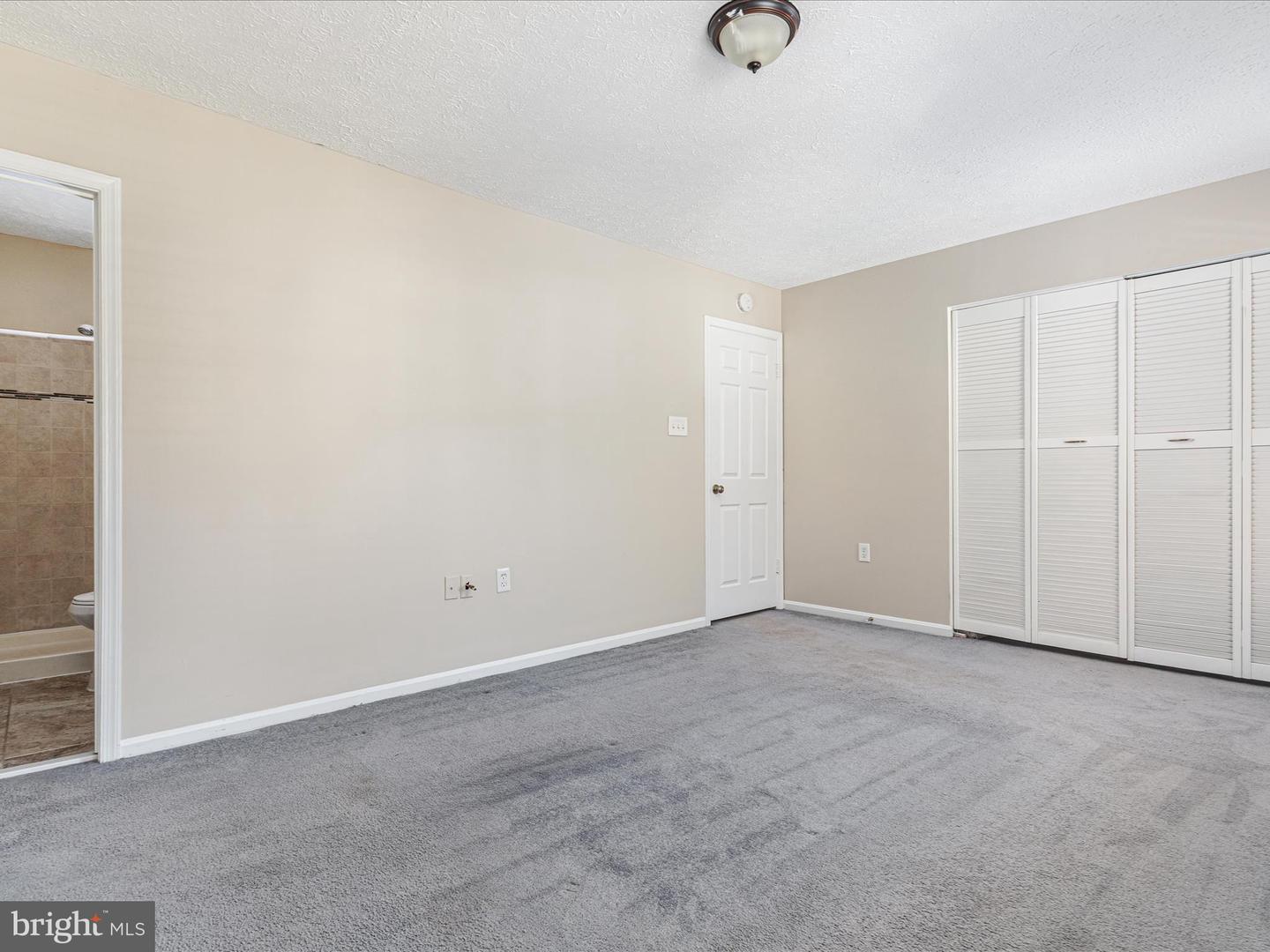 7219 KOUSA LN, SPRINGFIELD, Virginia 22152, 3 Bedrooms Bedrooms, ,2 BathroomsBathrooms,Residential,For sale,7219 KOUSA LN,VAFX2274708 MLS # VAFX2274708