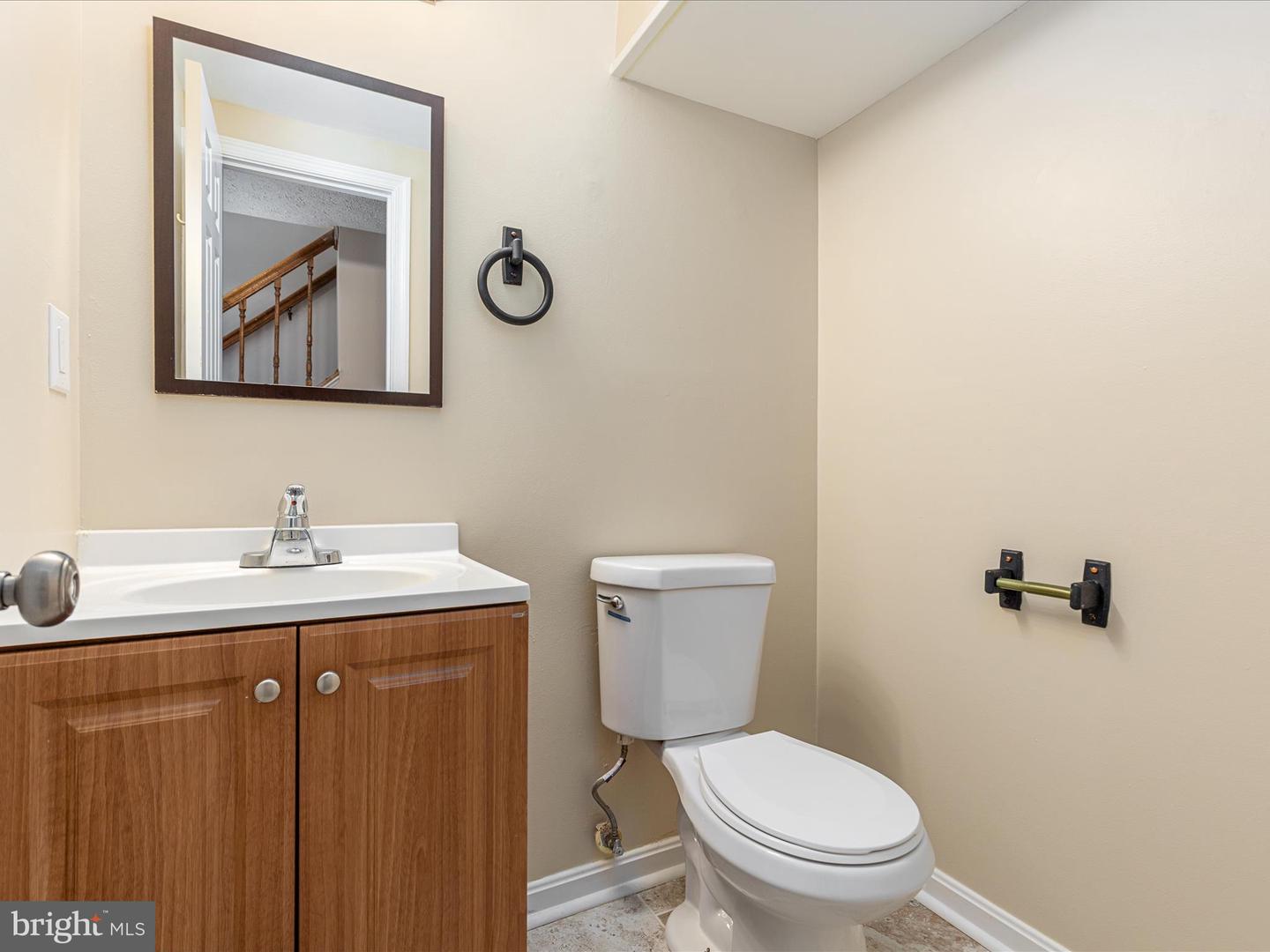 7219 KOUSA LN, SPRINGFIELD, Virginia 22152, 3 Bedrooms Bedrooms, ,2 BathroomsBathrooms,Residential,For sale,7219 KOUSA LN,VAFX2274708 MLS # VAFX2274708