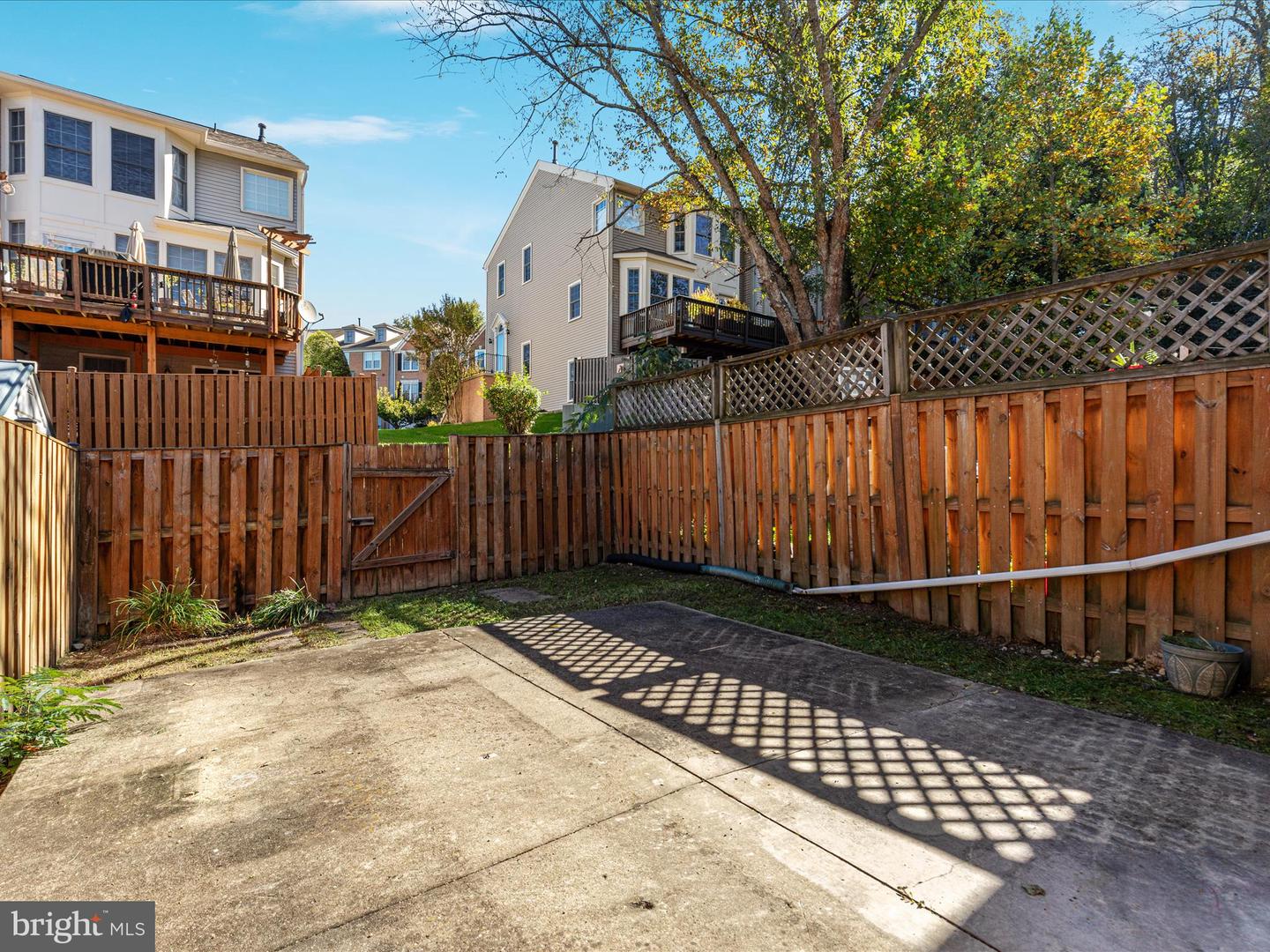 7219 KOUSA LN, SPRINGFIELD, Virginia 22152, 3 Bedrooms Bedrooms, ,2 BathroomsBathrooms,Residential,For sale,7219 KOUSA LN,VAFX2274708 MLS # VAFX2274708