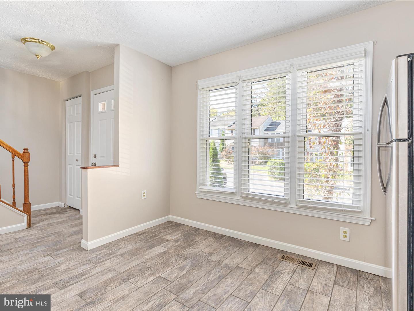 7219 KOUSA LN, SPRINGFIELD, Virginia 22152, 3 Bedrooms Bedrooms, ,2 BathroomsBathrooms,Residential,For sale,7219 KOUSA LN,VAFX2274708 MLS # VAFX2274708