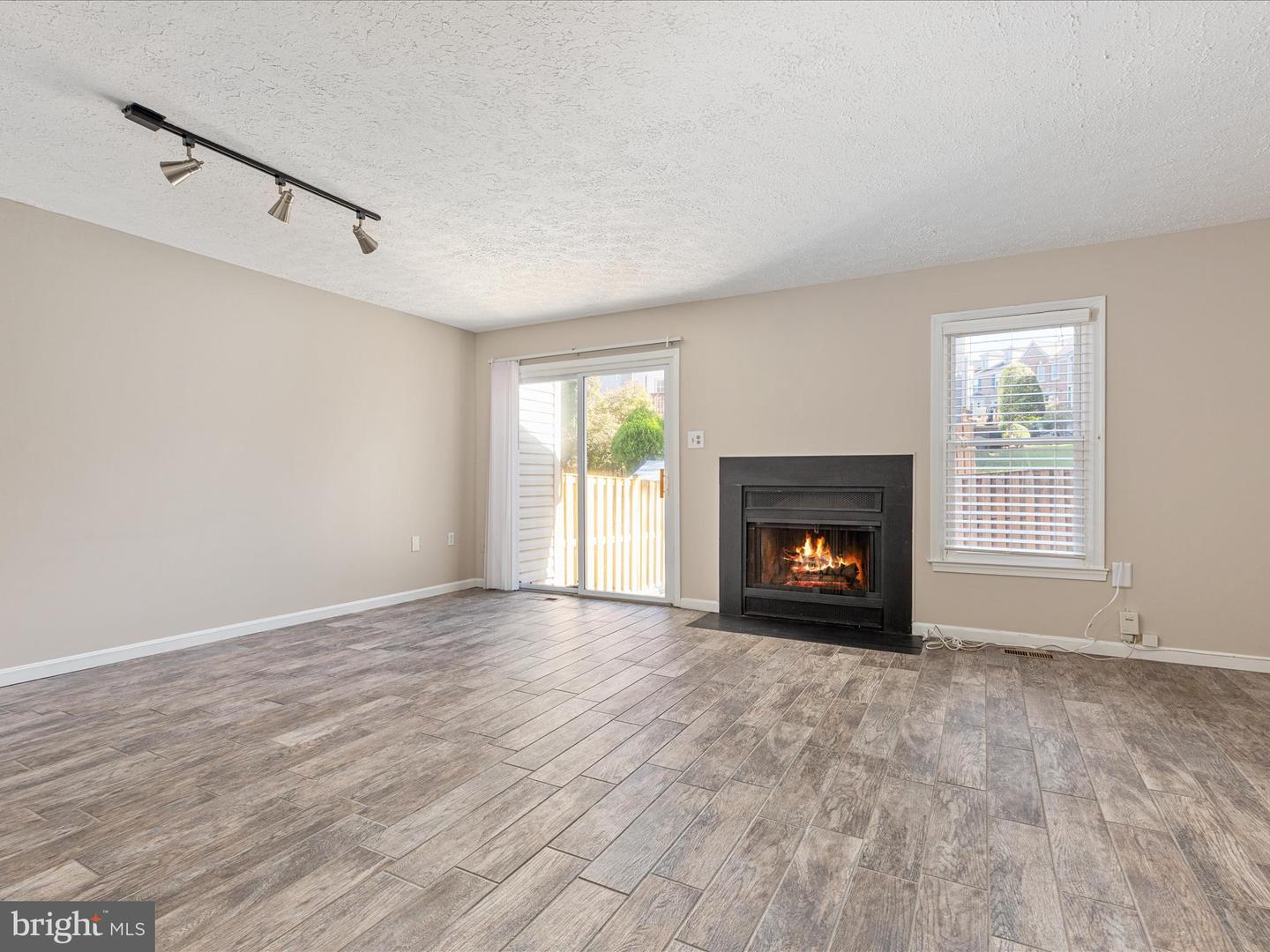 7219 KOUSA LN, SPRINGFIELD, Virginia 22152, 3 Bedrooms Bedrooms, ,2 BathroomsBathrooms,Residential,For sale,7219 KOUSA LN,VAFX2274708 MLS # VAFX2274708