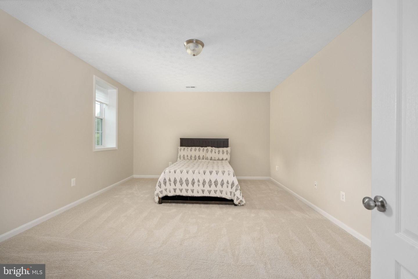 14 CRANSTON LN, STAFFORD, Virginia 22556, 6 Bedrooms Bedrooms, 10 Rooms Rooms,4 BathroomsBathrooms,Residential,For sale,14 CRANSTON LN,VAST2043554 MLS # VAST2043554
