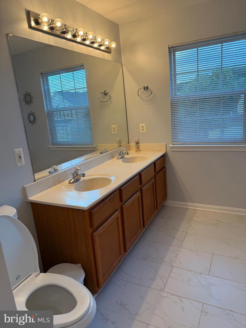 2989 BIRCH CREEK CT, DUMFRIES, Virginia 22026, 3 Bedrooms Bedrooms, ,3 BathroomsBathrooms,Residential,For sale,2989 BIRCH CREEK CT,VAPW2106208 MLS # VAPW2106208