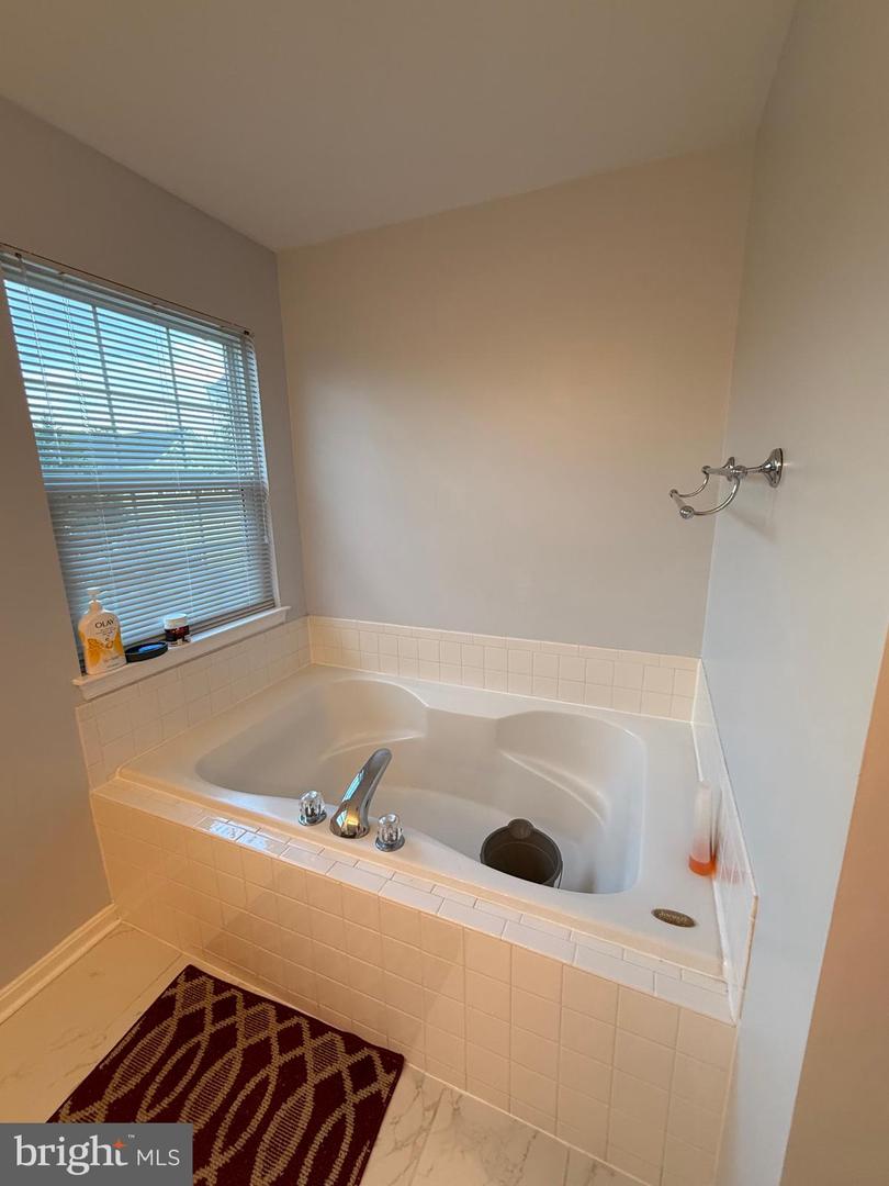 2989 BIRCH CREEK CT, DUMFRIES, Virginia 22026, 3 Bedrooms Bedrooms, ,3 BathroomsBathrooms,Residential,For sale,2989 BIRCH CREEK CT,VAPW2106208 MLS # VAPW2106208