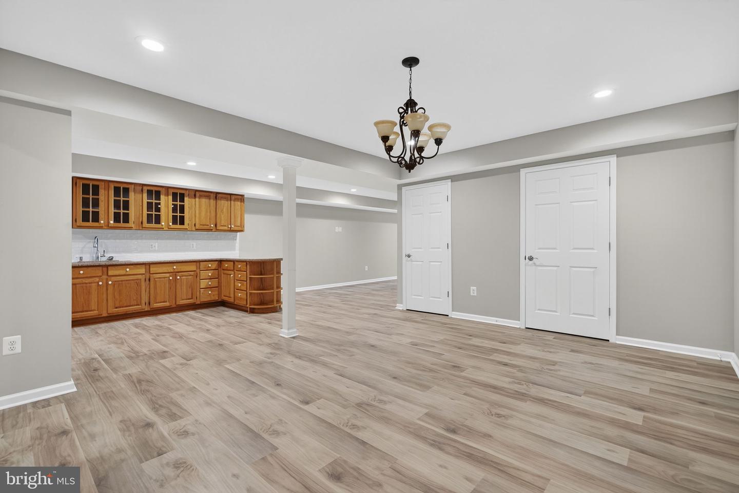 2140 SIXTH ST, MIDDLETOWN, Virginia 22645, 5 Bedrooms Bedrooms, ,4 BathroomsBathrooms,Residential,For sale,2140 SIXTH ST,VAFV2037492 MLS # VAFV2037492