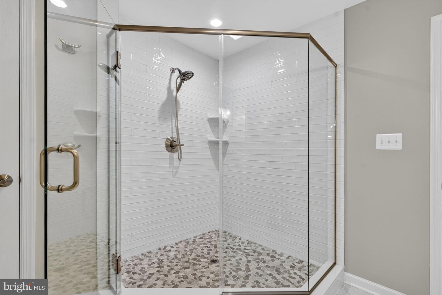 2140 SIXTH ST, MIDDLETOWN, Virginia 22645, 5 Bedrooms Bedrooms, ,4 BathroomsBathrooms,Residential,For sale,2140 SIXTH ST,VAFV2037492 MLS # VAFV2037492