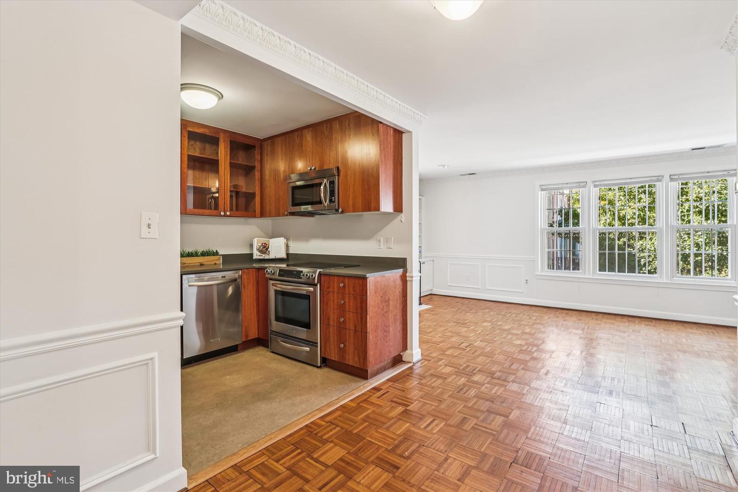 1803 T STREET NW #3 (B), WASHINGTON, District Of Columbia 20009, 2 Bedrooms Bedrooms, ,1 BathroomBathrooms,Residential,For sale,1803 T STREET NW #3 (B),DCDC2227882 MLS # DCDC2227882