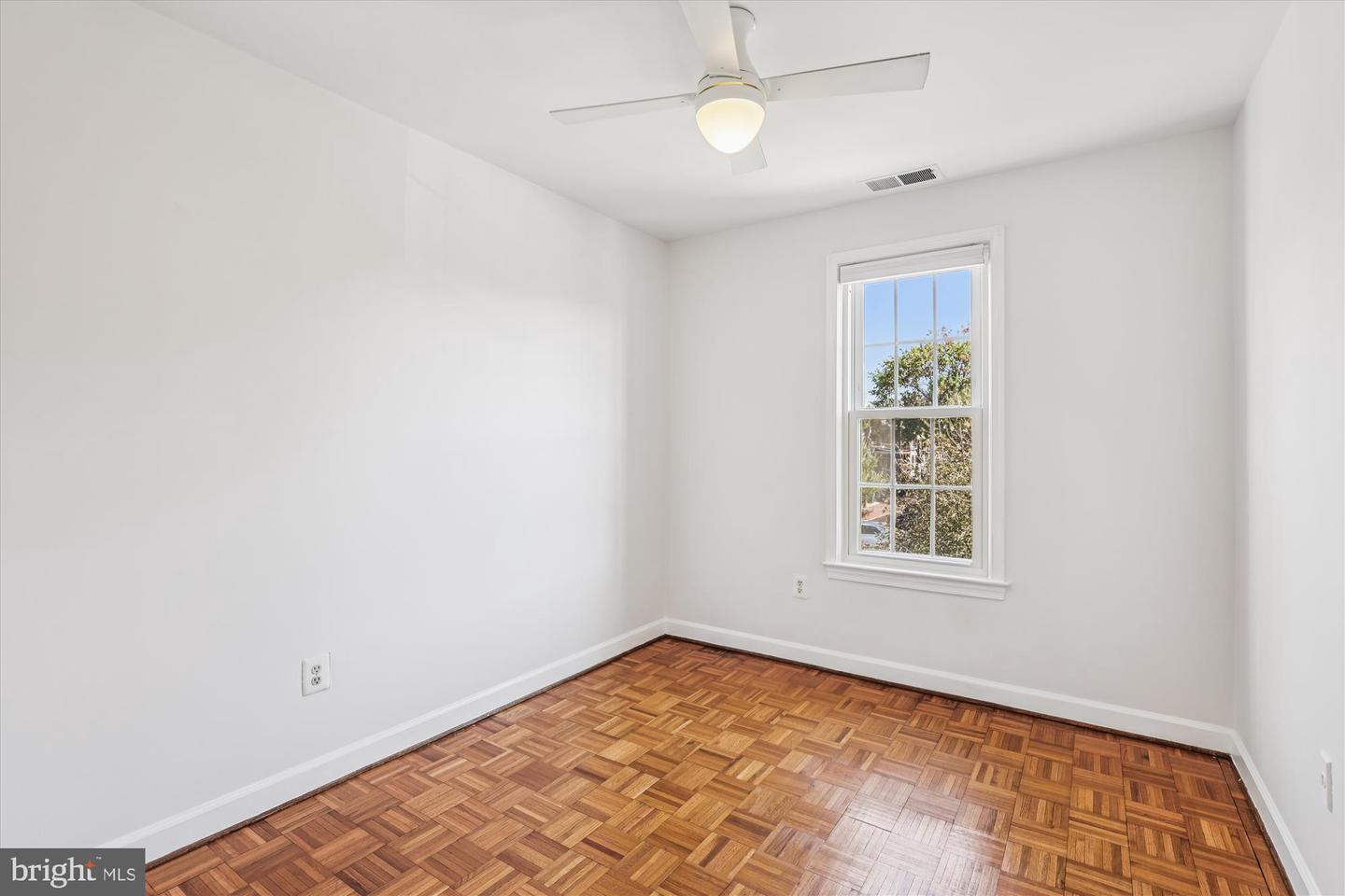1803 T STREET NW #3 (B), WASHINGTON, District Of Columbia 20009, 2 Bedrooms Bedrooms, ,1 BathroomBathrooms,Residential,For sale,1803 T STREET NW #3 (B),DCDC2227882 MLS # DCDC2227882