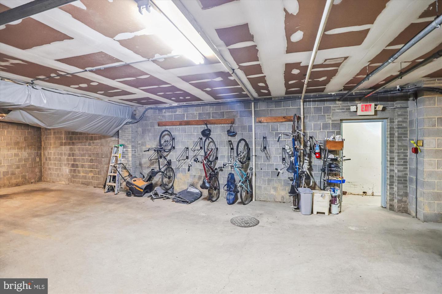 1803 T STREET NW #3 (B), WASHINGTON, District Of Columbia 20009, 2 Bedrooms Bedrooms, ,1 BathroomBathrooms,Residential,For sale,1803 T STREET NW #3 (B),DCDC2227882 MLS # DCDC2227882