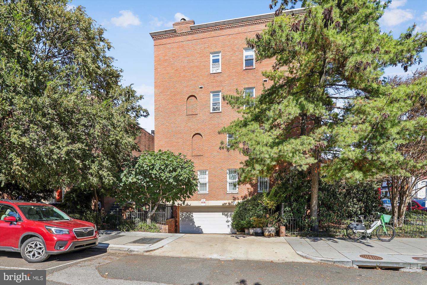 1803 T STREET NW #3 (B), WASHINGTON, District Of Columbia 20009, 2 Bedrooms Bedrooms, ,1 BathroomBathrooms,Residential,For sale,1803 T STREET NW #3 (B),DCDC2227882 MLS # DCDC2227882