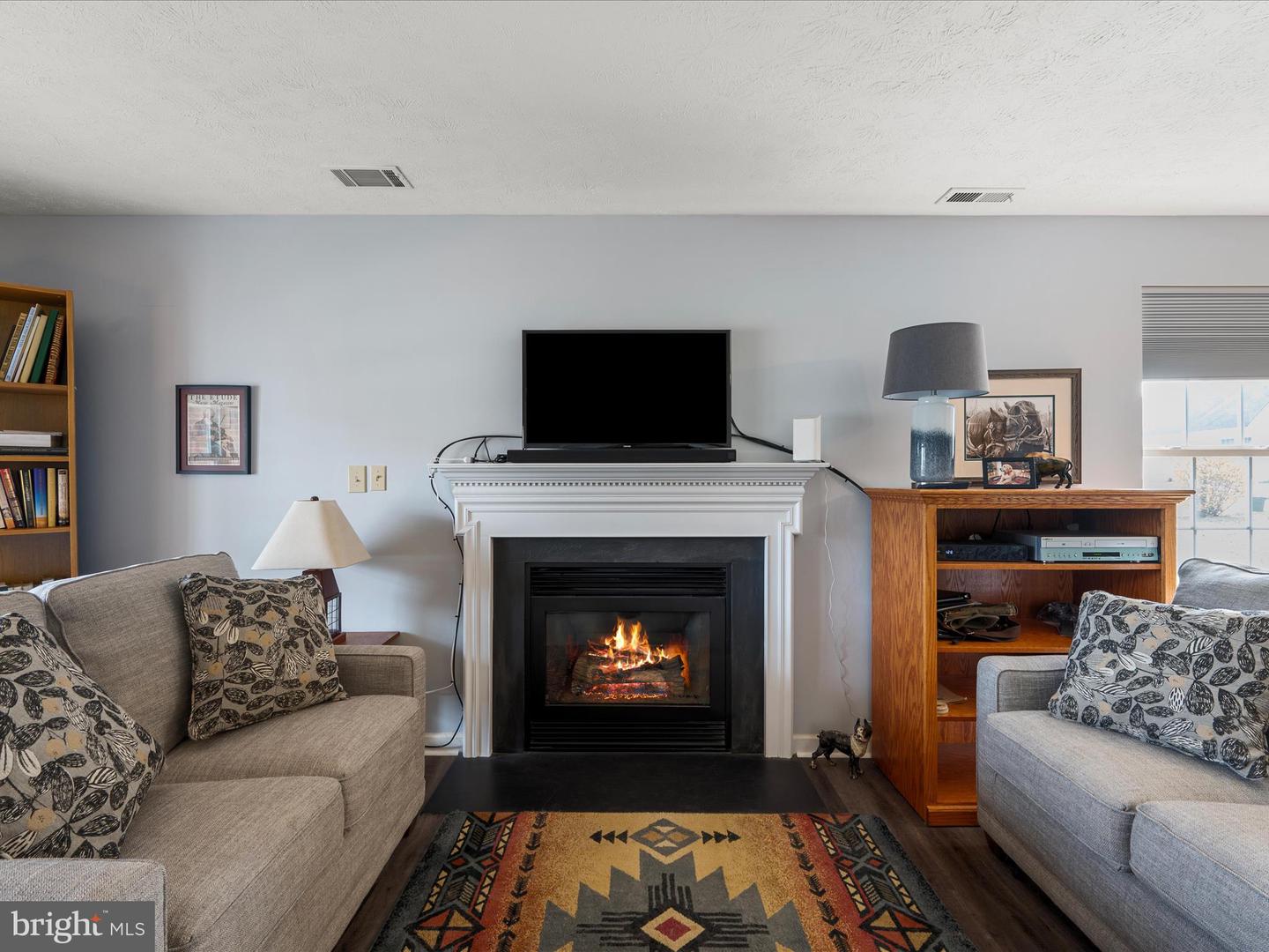 222 CRESTWOOD LN, WINCHESTER, Virginia 22602, 2 Bedrooms Bedrooms, ,2 BathroomsBathrooms,Residential,For sale,222 CRESTWOOD LN,VAFV2037554 MLS # VAFV2037554